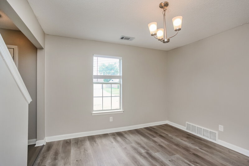 1,865/Mo, 6722 Finch Rd Memphis, TN 38141 Family Room View