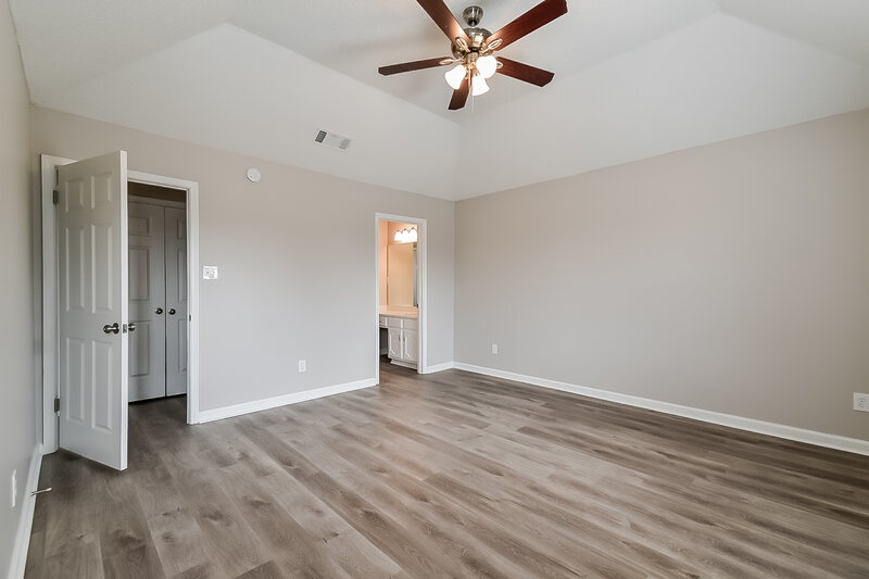 2,950/Mo, 6722 Finch Rd Memphis, TN 38141 Main Bedroom View 2