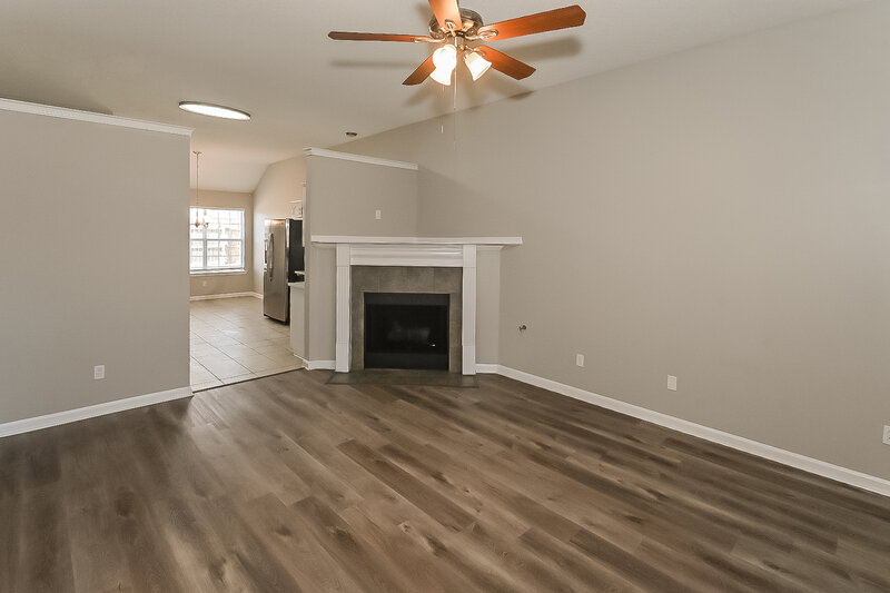 1,625/Mo, 7629 Fox Hunt Dr E Olive Branch, MS 38654 Living Room View