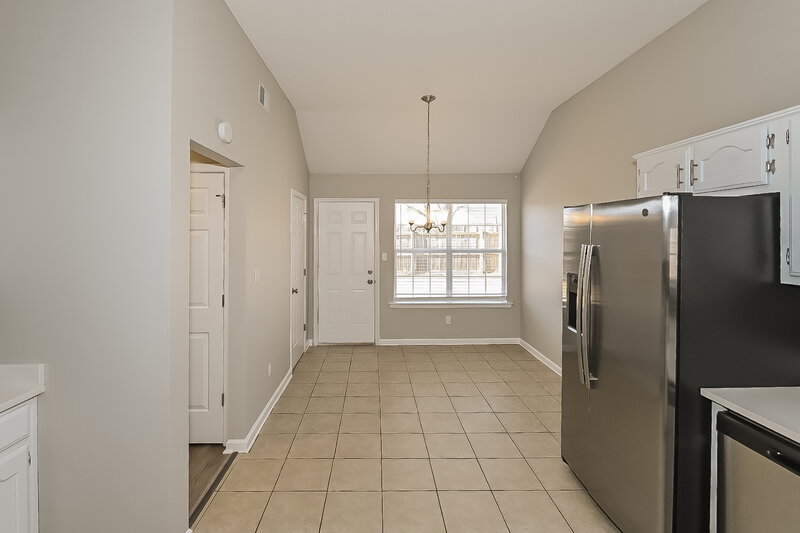 1,625/Mo, 7629 Fox Hunt Dr E Olive Branch, MS 38654 Dining Room View