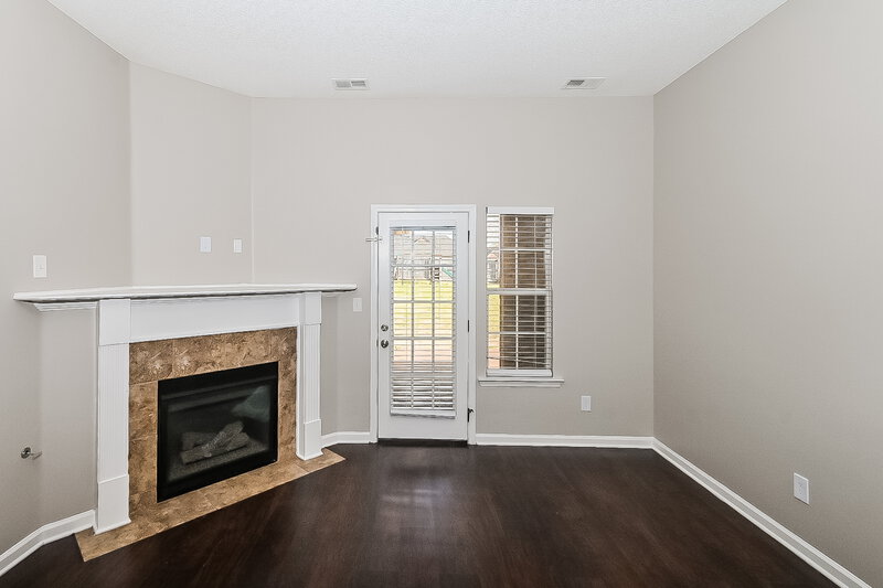 1,840/Mo, 340 E Oak Grove Rd Hernando, MS 38632 Living Room View