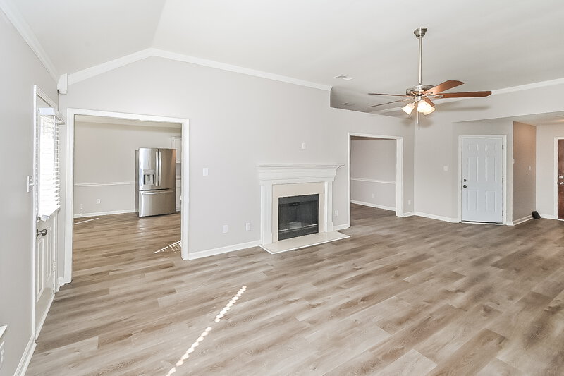 2,135/Mo, 7831 Tankard Dr Memphis, TN 38125 Living Room View