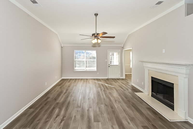 2,135/Mo, 7831 Tankard Dr Memphis, TN 38125 Living Room View 2