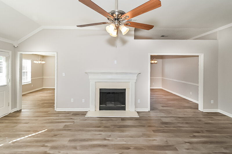 2,135/Mo, 7831 Tankard Dr Memphis, TN 38125 Living Room View 3