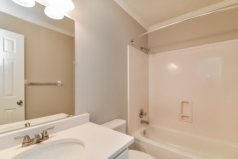 1,795/Mo, 755 N Sanga Rd Memphis, TN 38018 Bathroom View