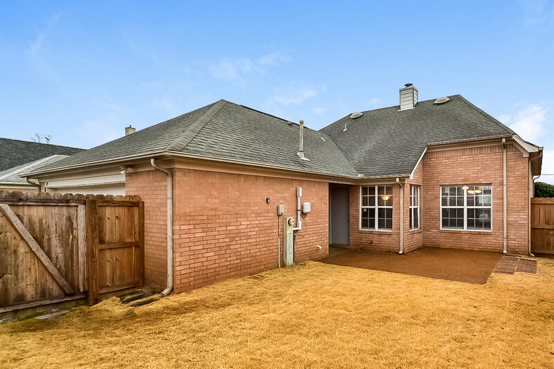 1,795/Mo, 755 N Sanga Rd Memphis, TN 38018 Rear View