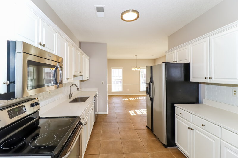 2,295/Mo, 4114 Course View Cv Bartlett, TN 38135 Kitchen View 2