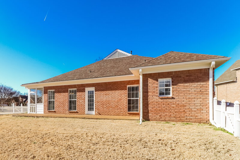 2,295/Mo, 4114 Course View Cv Bartlett, TN 38135 Rear View