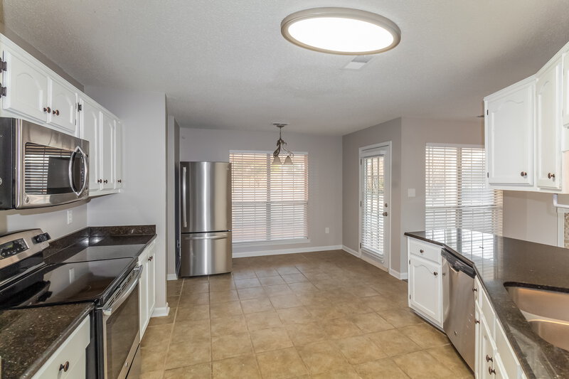 1,825/Mo, 7411 Winston Cv Walls, MS 38680 Kitchen View