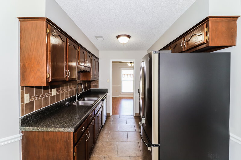 1,995/Mo, 6399 Yale Rd Bartlett, TN 38134 Kitchen View