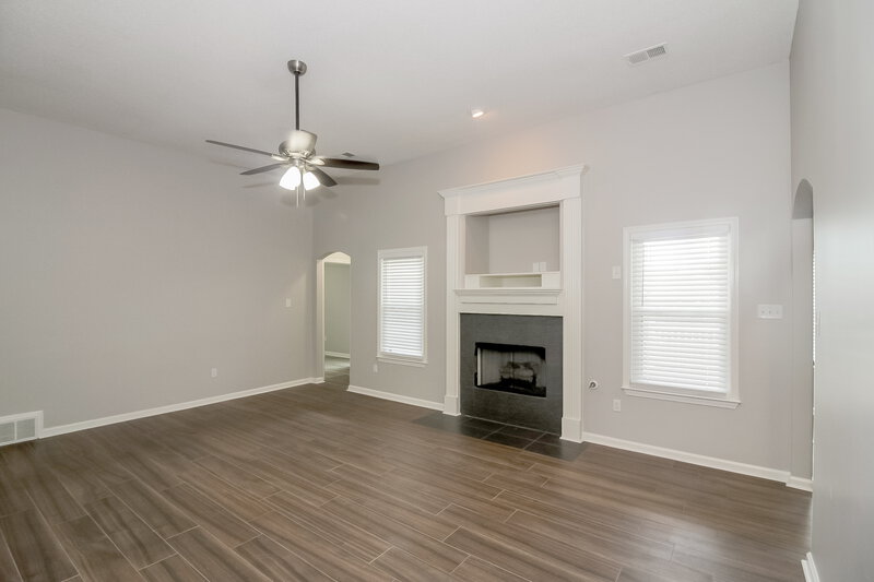 1,965/Mo, 70 Penny Ln Oakland, TN 38060 Living Room View