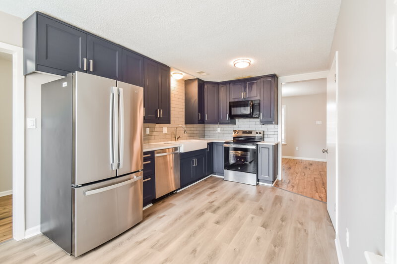 1,975/Mo, 938 Pheasant Hollow Dr Cordova, TN 38018 Kitchen View