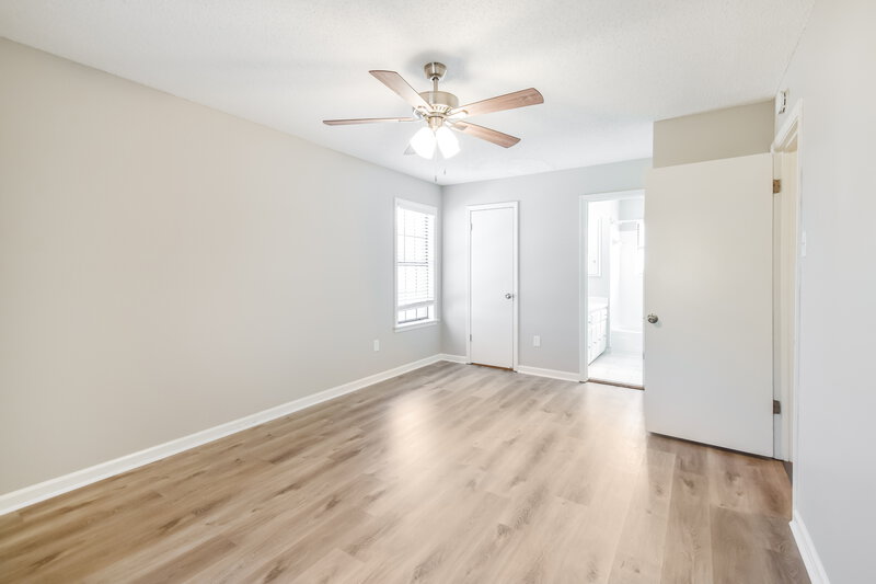 1,975/Mo, 938 Pheasant Hollow Dr Cordova, TN 38018 Main Bedroom View