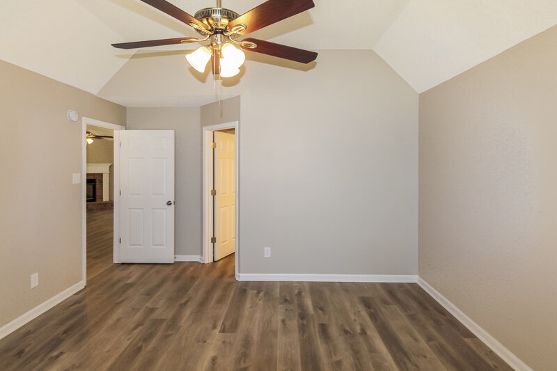 2,060/Mo, 3490 McIngvale Rd Hernando, MS 38632 Main Bedroom View 2