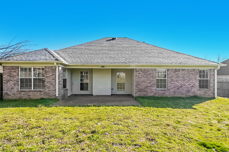 1,640/Mo, 7807 Nathan Sawyer Dr Southaven, MS 38671 Rear View