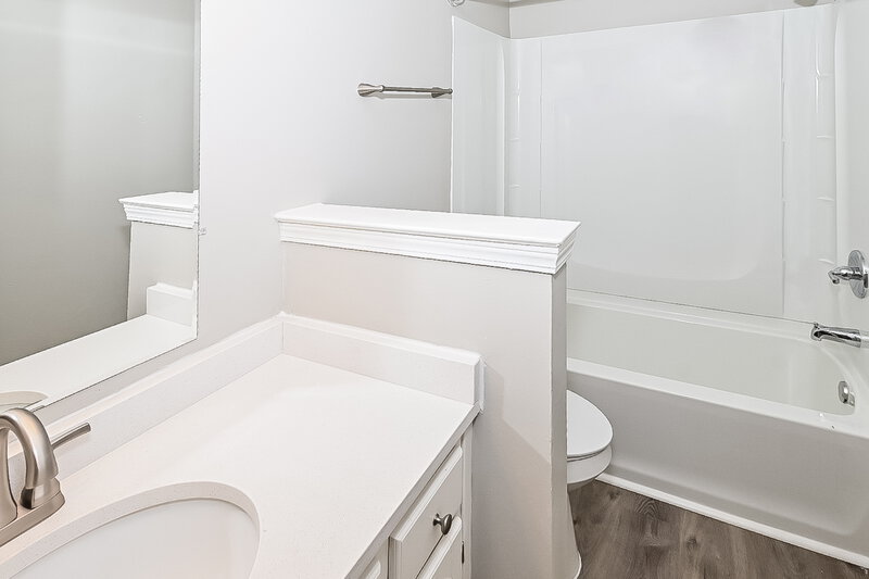 1,950/Mo, 9898 Sequoia Ln Olive Branch, MS 38654 Bathroom View