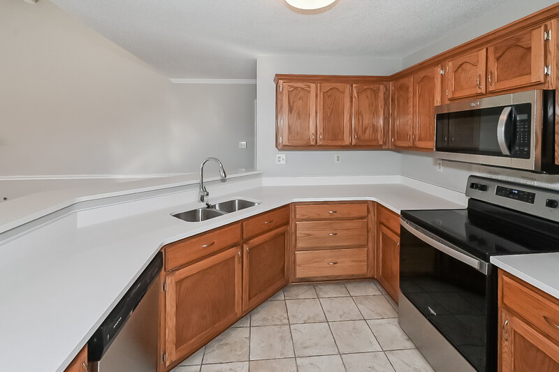 1,850/Mo, 7667 Fox Terrace Cv Olive Branch, MS 38654 Kitchen View 2
