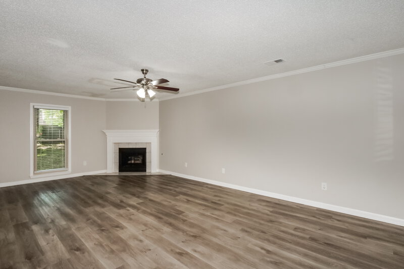 1,985/Mo, 2703 Twisted Oak Cv N Cordova, TN 38016 Living Room View 2