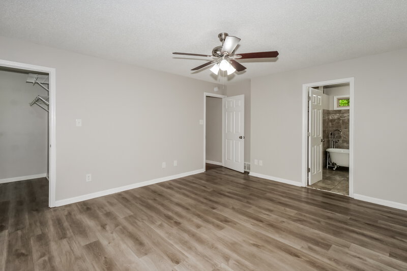 1,985/Mo, 2703 Twisted Oak Cv N Cordova, TN 38016 Main Bedroom View 2