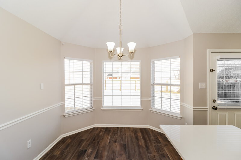 1,650/Mo, 35 Center Oak Dr Oakland, TN 38060 Dining Room View