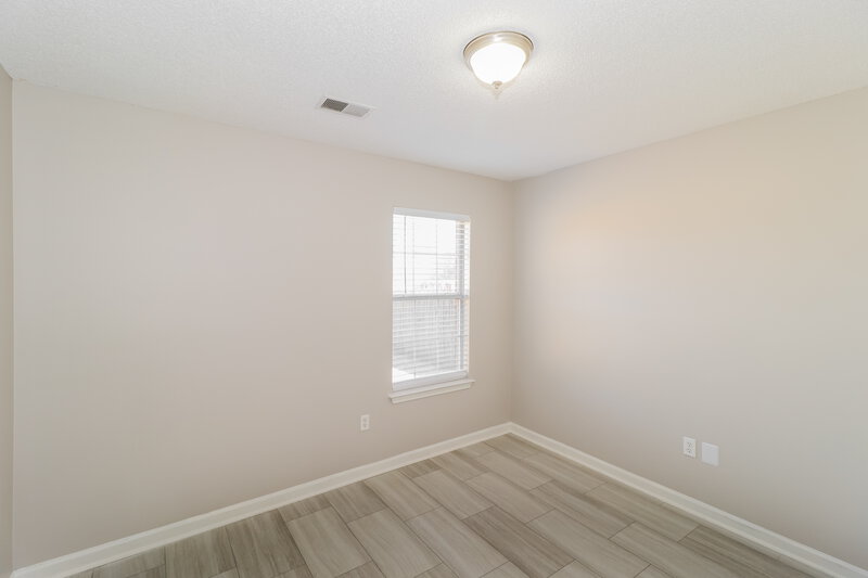 1,650/Mo, 35 Center Oak Dr Oakland, TN 38060 Bedroom View