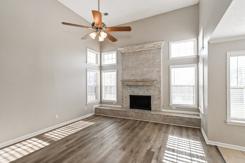 1,995/Mo, 7207 Emily Lane Olive Branch, MS 38654 Living Room View 2