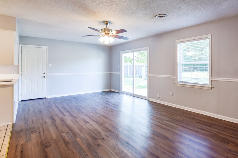 1,680/Mo, 5691 Briarwood Dr Horn Lake, MS 38637 Living Room View