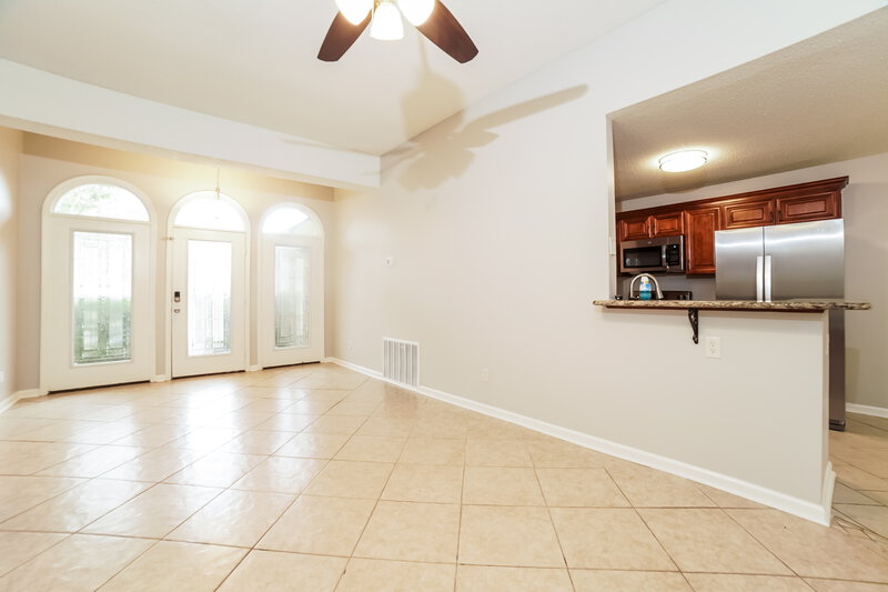 1,735/Mo, 2755 Fletcher View Dr Cordova, TN 38016 Living Room View