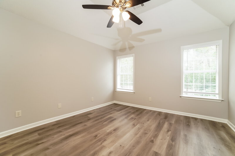 1,735/Mo, 2755 Fletcher View Dr Cordova, TN 38016 Main Bedroom View