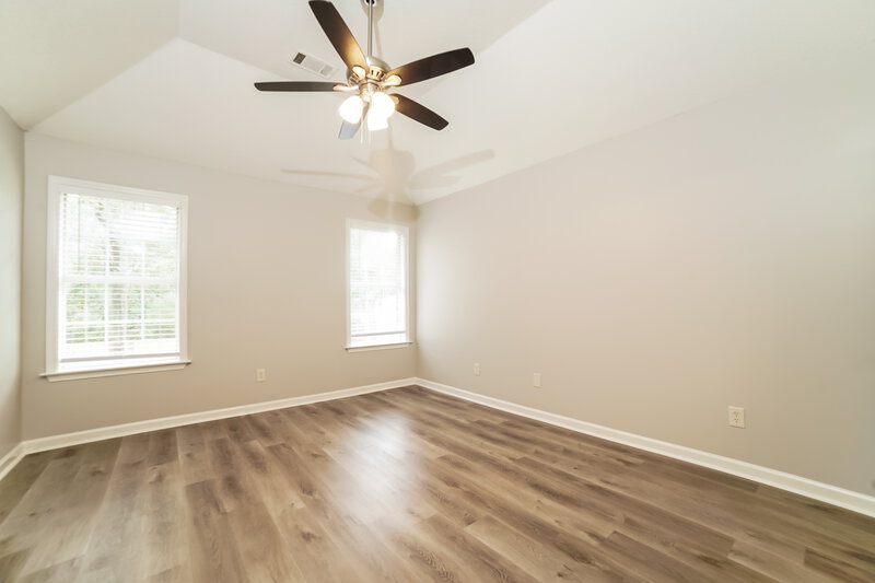 1,735/Mo, 2755 Fletcher View Dr Cordova, TN 38016 Main Bedroom View 2