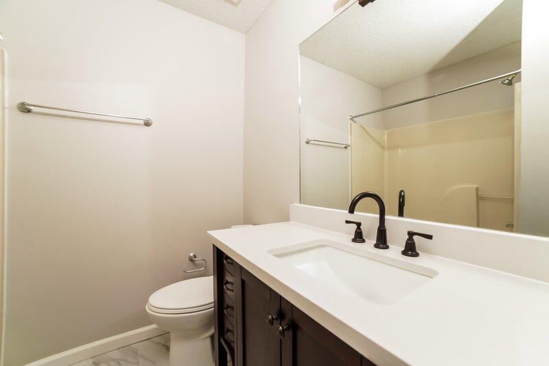 1,735/Mo, 2755 Fletcher View Dr Cordova, TN 38016 Bathroom View
