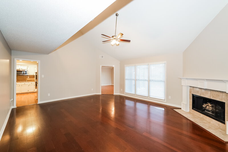 2,395/Mo, 1855 Oak Springs Dr Cordova, TN 38016 Dining Room View