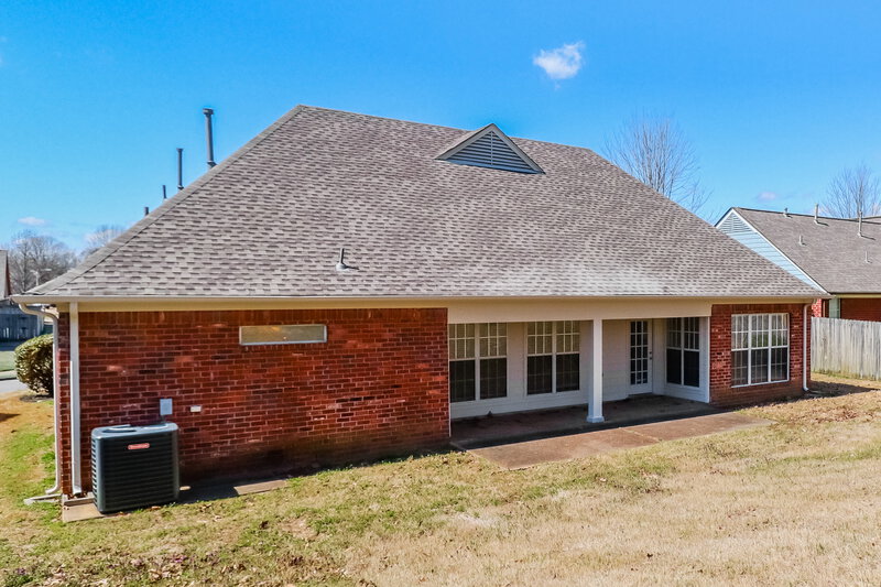 2,265/Mo, 5370 Mahogany Ridge Dr Arlington, TN 38002 Rear View 2