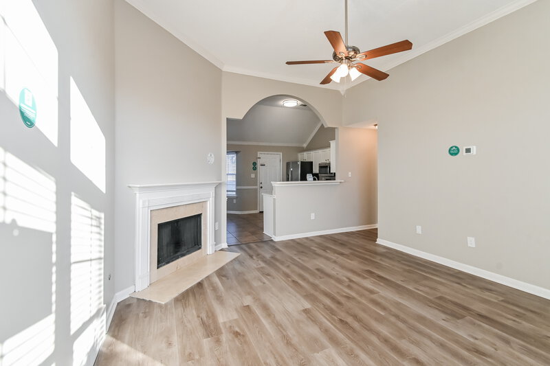 2,385/Mo, 7140 Hunters Forest Dr Olive Branch, MS 38654 Living Room View 2