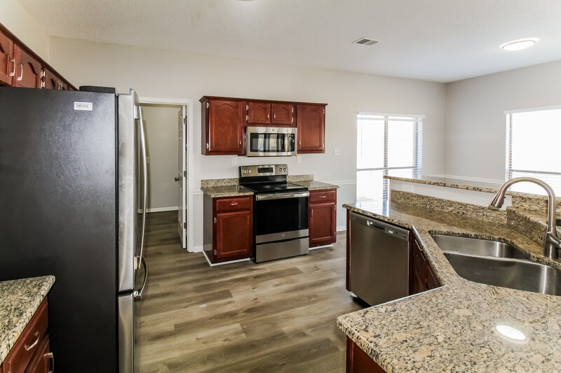 2,190/Mo, 628 Old River Cv Cordova, TN 38018 Kitchen View