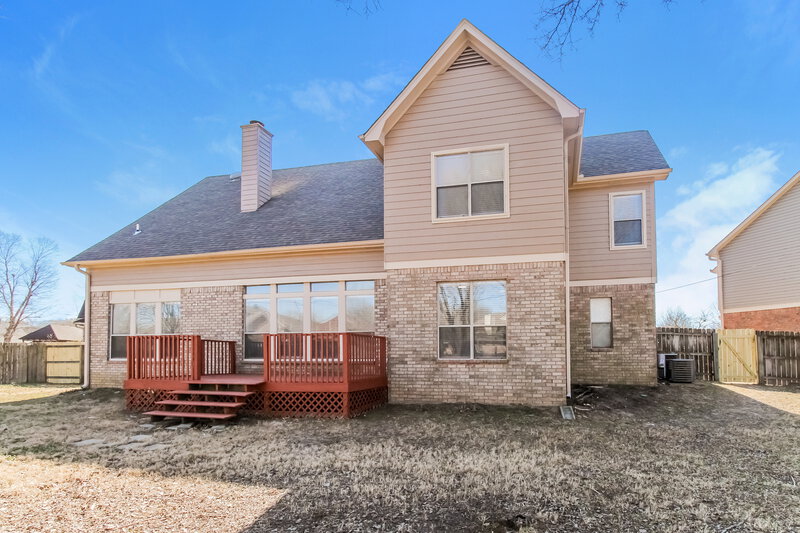 2,190/Mo, 628 Old River Cv Cordova, TN 38018 Rear View