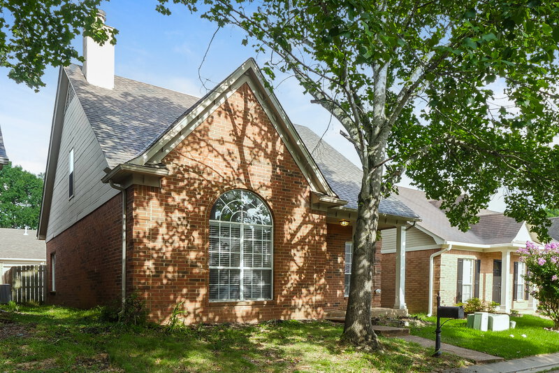 1,695/Mo, 600 Ashley Glen Cir W Cordova, TN 38018 Front View