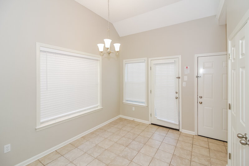 2,670/Mo, 600 Ashley Glen Cir W Cordova, TN 38018 Dining Room View