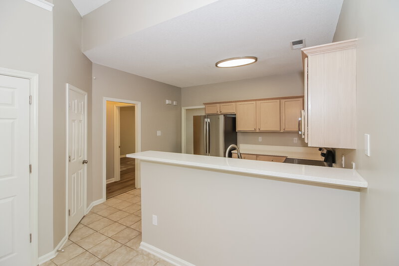 2,670/Mo, 600 Ashley Glen Cir W Cordova, TN 38018 Kitchen View