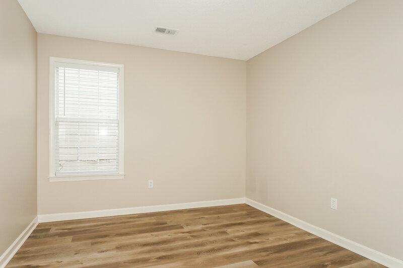 1,695/Mo, 600 Ashley Glen Cir W Cordova, TN 38018 Bedroom View 2