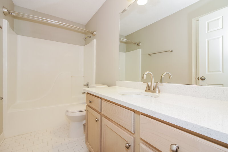 2,670/Mo, 600 Ashley Glen Cir W Cordova, TN 38018 Bathroom View