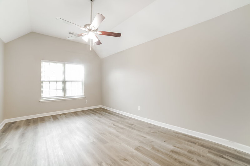 1,805/Mo, 3933 Jordan View Dr Southaven, MS 38671 Main Bedroom View 2