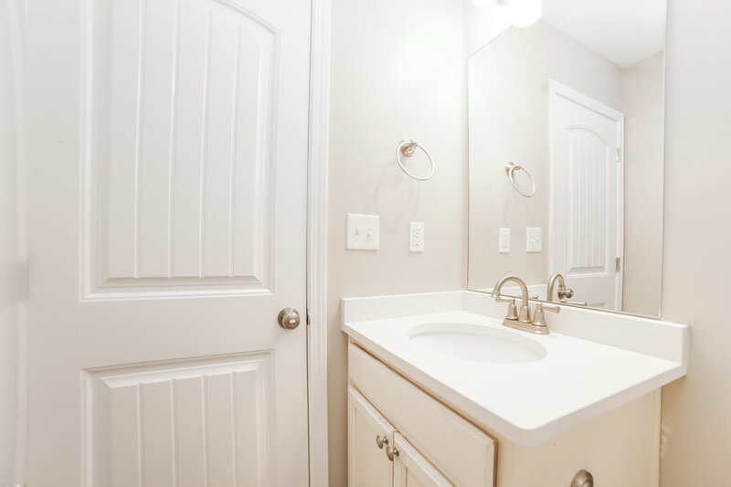 1,805/Mo, 3933 Jordan View Dr Southaven, MS 38671 Bathroom View