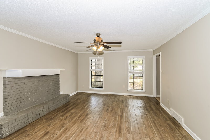 2,125/Mo, 1053 Dove Hollow Dr Cordova, TN 38018 Living Room View 3