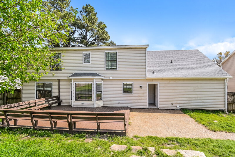 2,125/Mo, 1053 Dove Hollow Dr Cordova, TN 38018 Rear View