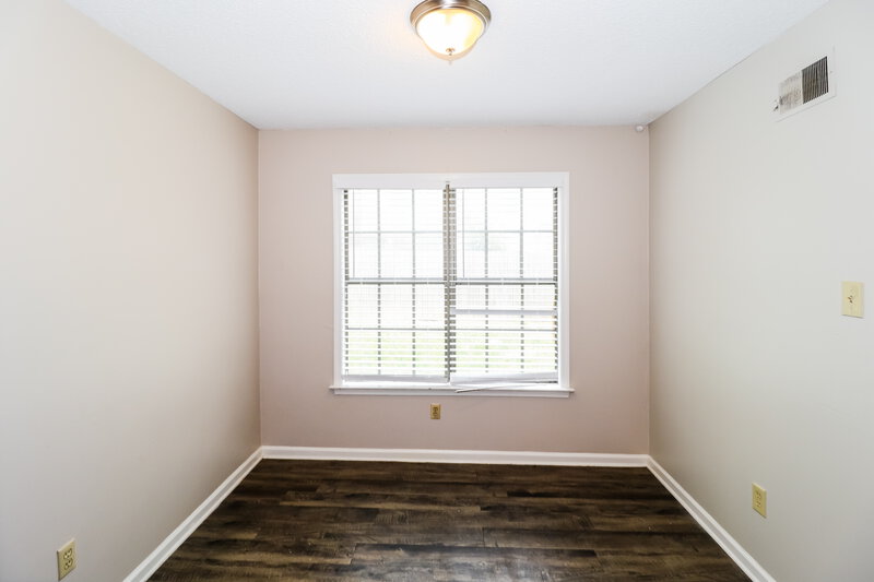 1,930/Mo, 423 Cairn Cv Cordova, TN 38018 Family Room View