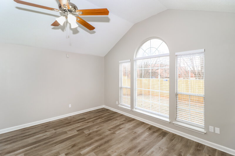 2,460/Mo, 7086 Lagrange Hill Dr Cordova, TN 38018 Living Room View