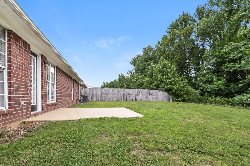 1,770/Mo, 8274 Park Pike Dr Southaven, MS 38671 Rear View