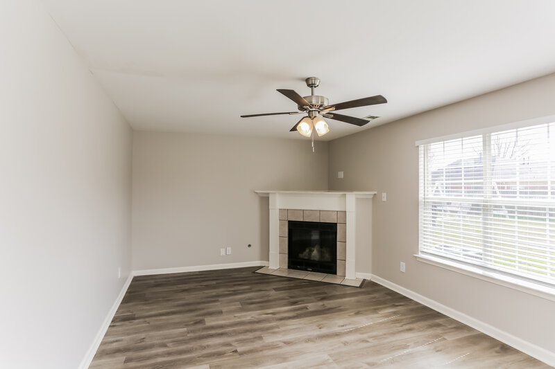 1,855/Mo, 9913 Vista Ridge Dr Olive Branch, MS 38654 Living Room View