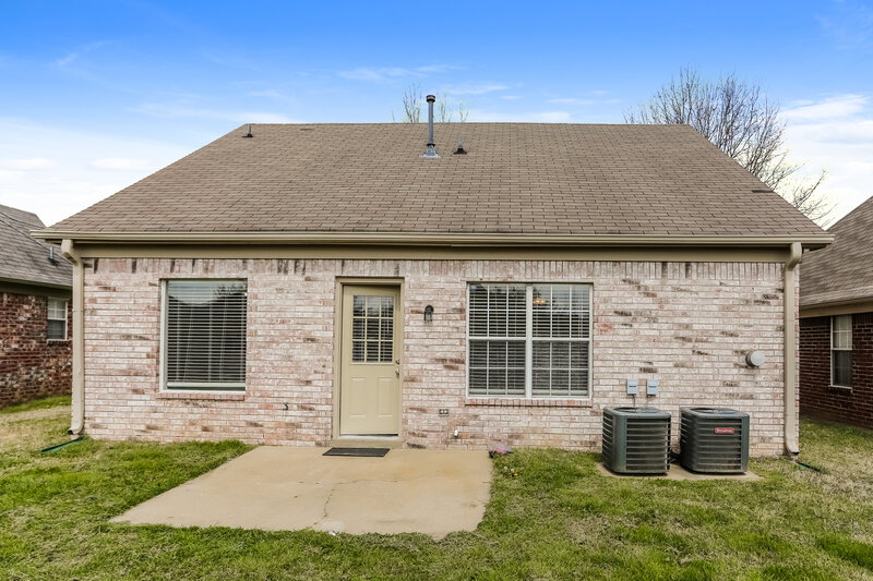 1,855/Mo, 9913 Vista Ridge Dr Olive Branch, MS 38654 Rear View